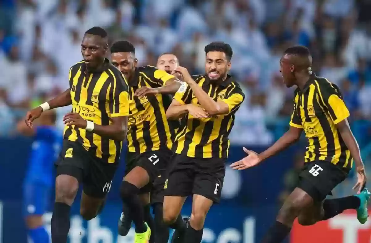 اتحاد جدة السعودي يستغل نجومه الفرنسيين للتوقيع مع قائد منتخب الديوك